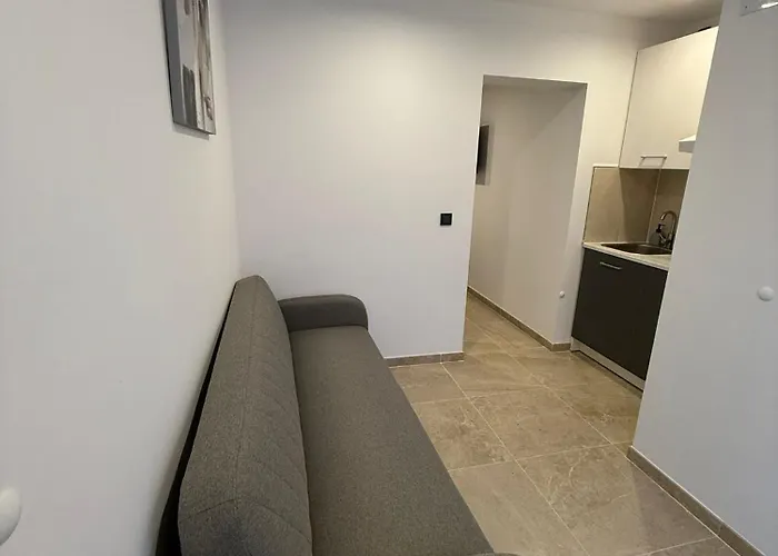 Apartment And Sea 2